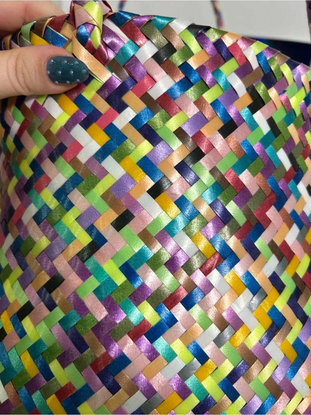N/A eye catching